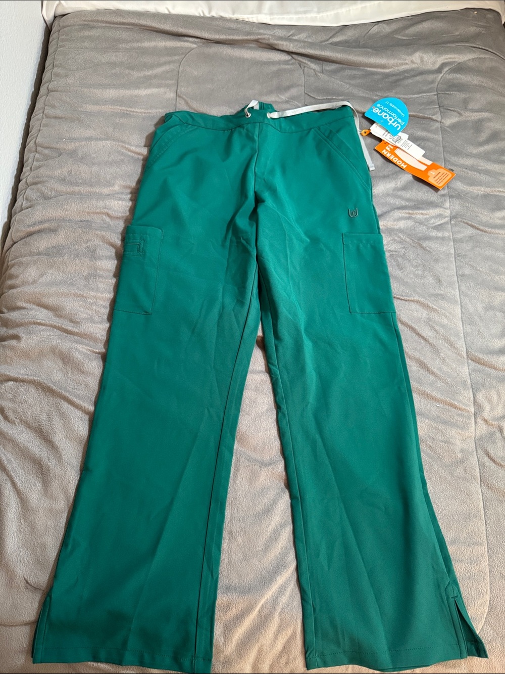 Urbane women’s Teal Green Cargo modern fit Scrub Pants Sz petite XS